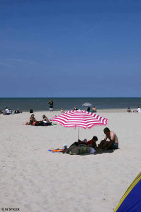 Beach at Le Touquet, Pas-de-Calais CC Flickr neiljs
